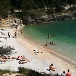 Vostan * Πούλα